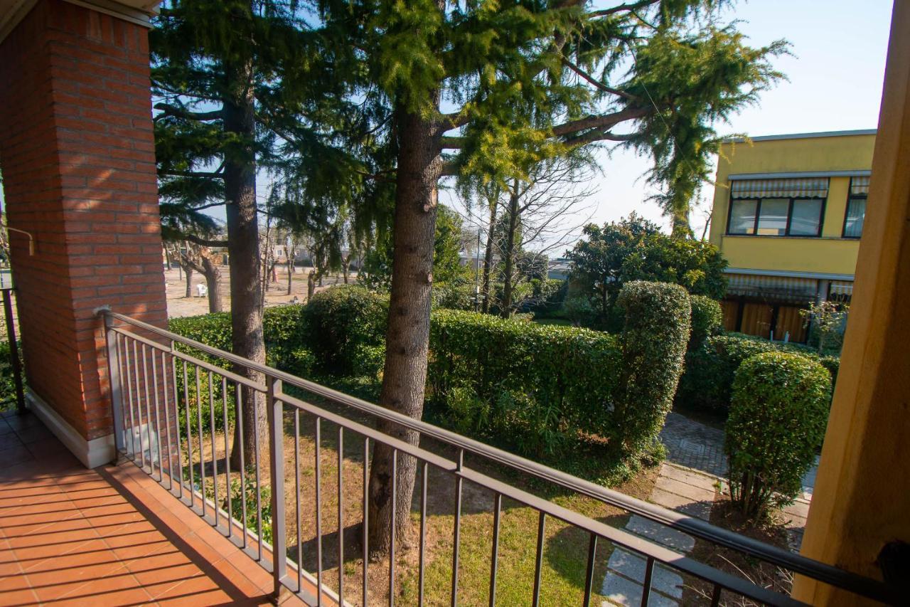 Appartement Lato Soleggiato @Gardazzurro à Padenghe sul Garda Extérieur photo
