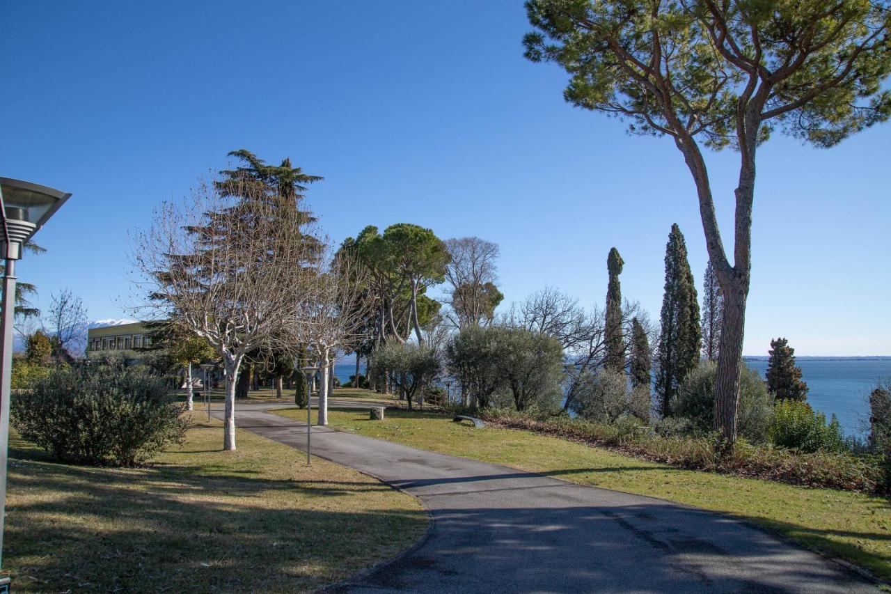 Appartement Lato Soleggiato @Gardazzurro à Padenghe sul Garda Extérieur photo