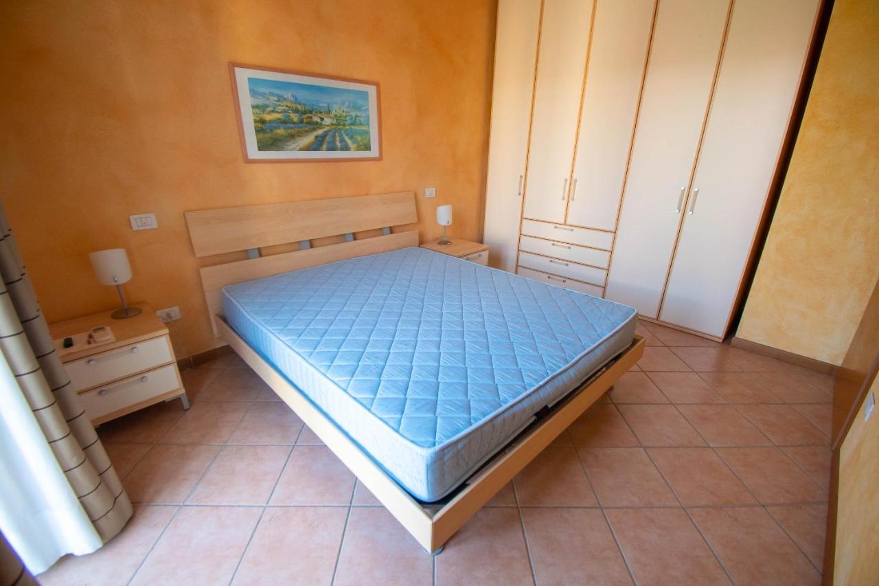 Appartement Lato Soleggiato @Gardazzurro à Padenghe sul Garda Extérieur photo