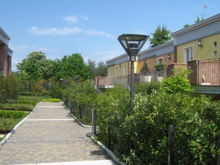 Appartement Lato Soleggiato @Gardazzurro à Padenghe sul Garda Extérieur photo