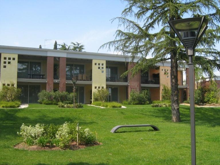 Appartement Lato Soleggiato @Gardazzurro à Padenghe sul Garda Extérieur photo