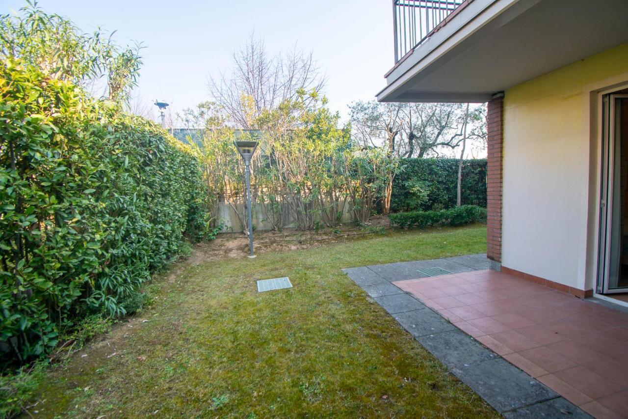 Appartement Lato Soleggiato @Gardazzurro à Padenghe sul Garda Extérieur photo